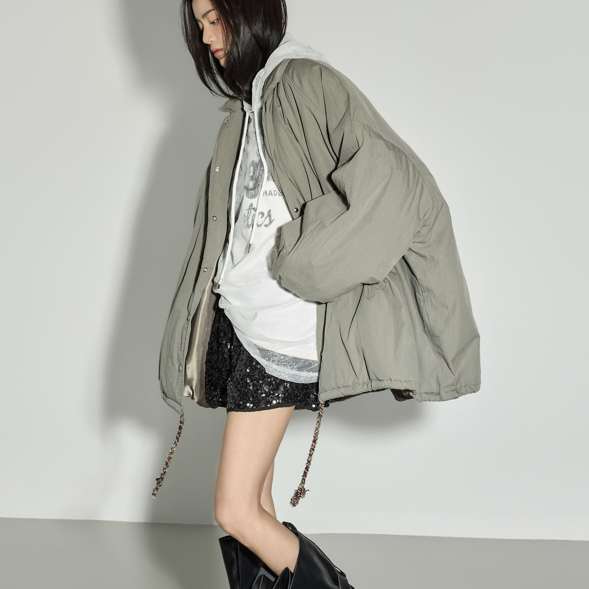 J3085 플루이드 燈光 羽絨服 毛衣外套