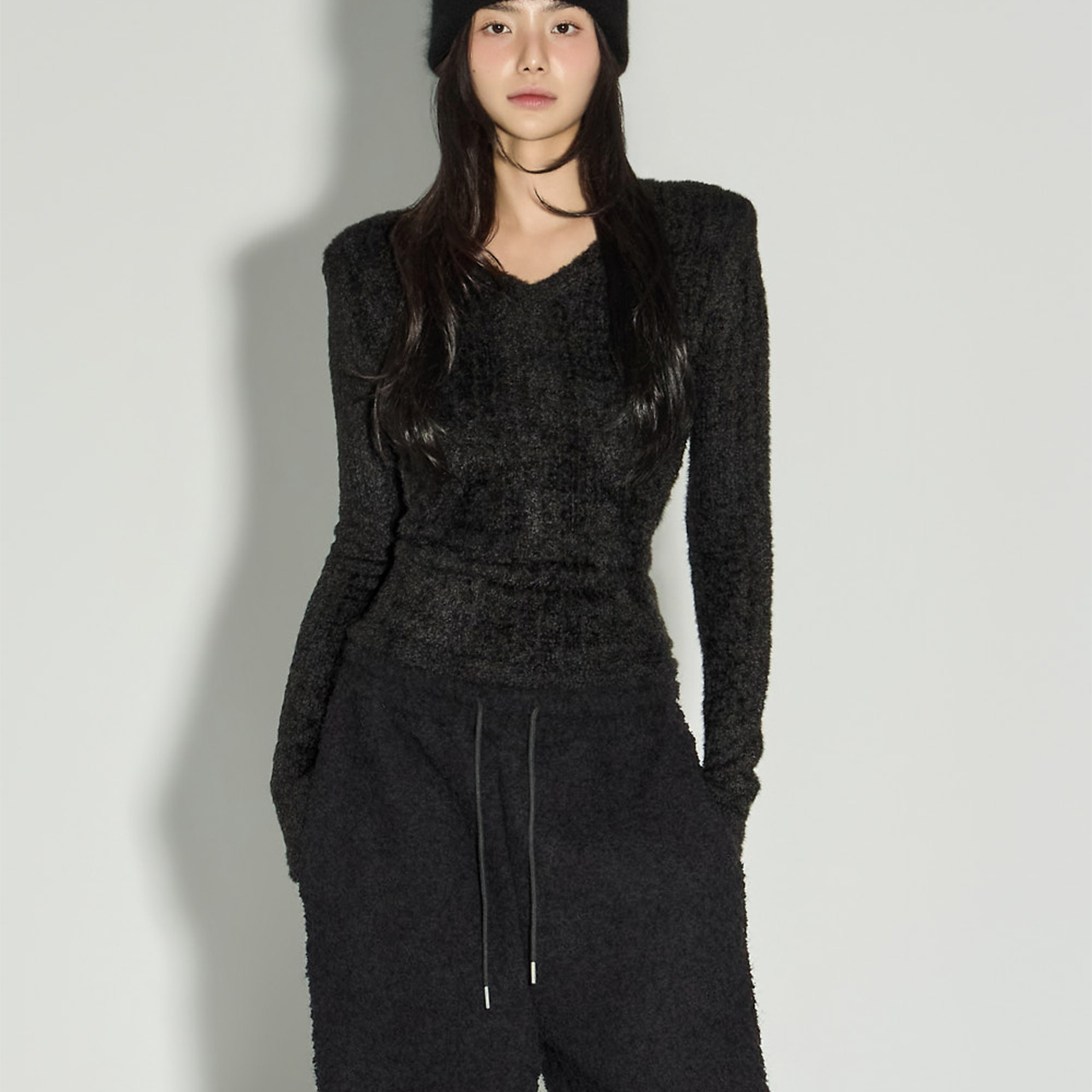 E4095 柔软 V領 修身 上衣