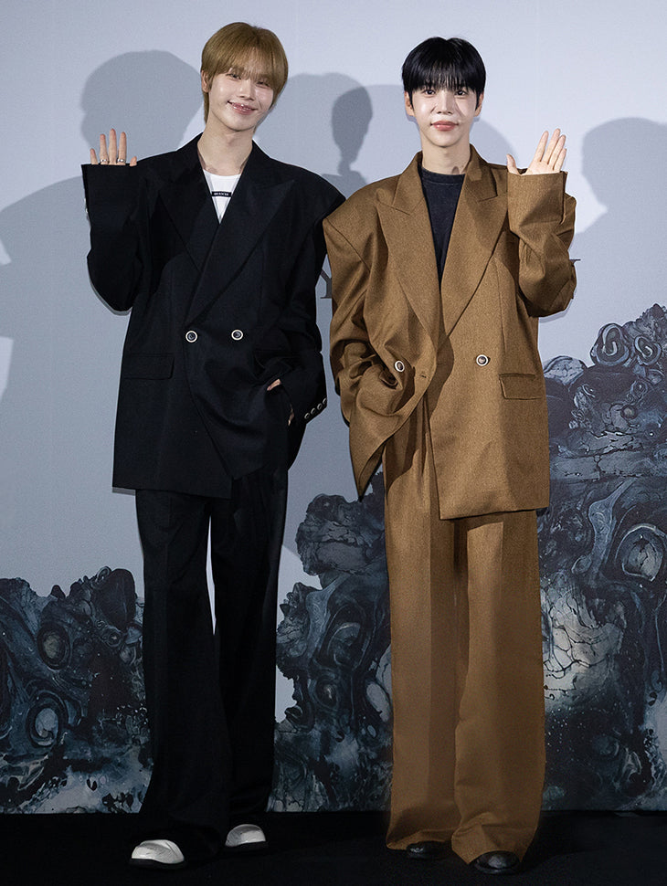 DINT CELEB<br><br> SONG HYEONGSEOK,AN HYEONU<br><br> MBD23O2JK010 & MBD23O2P007