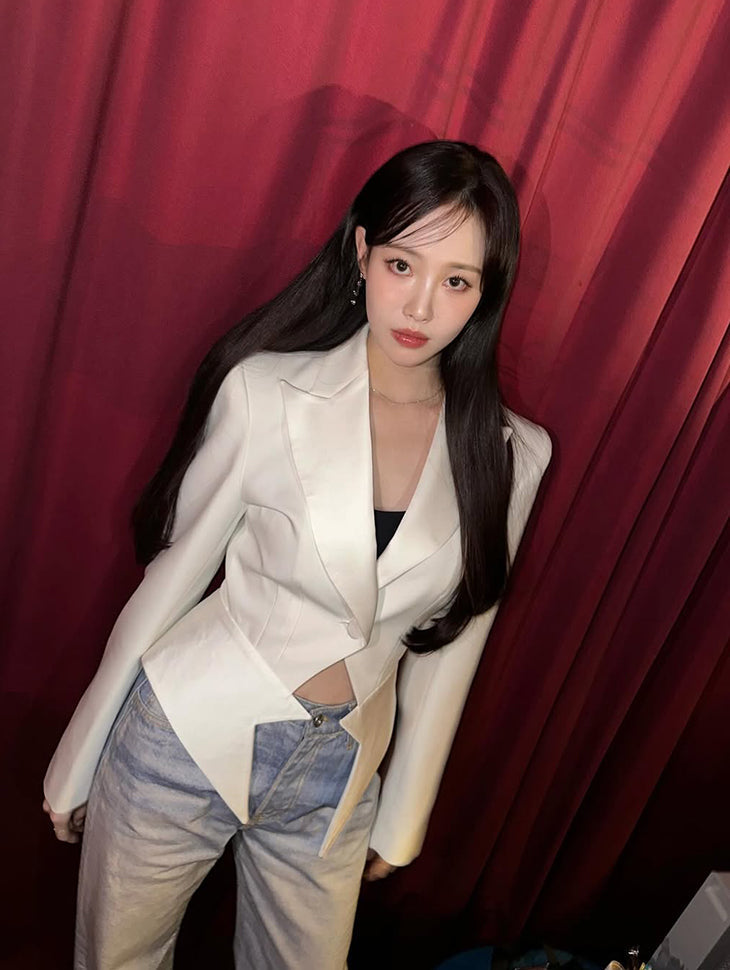 DINT CELEB<br><br> YURA <br><br> KSH32O2JK004