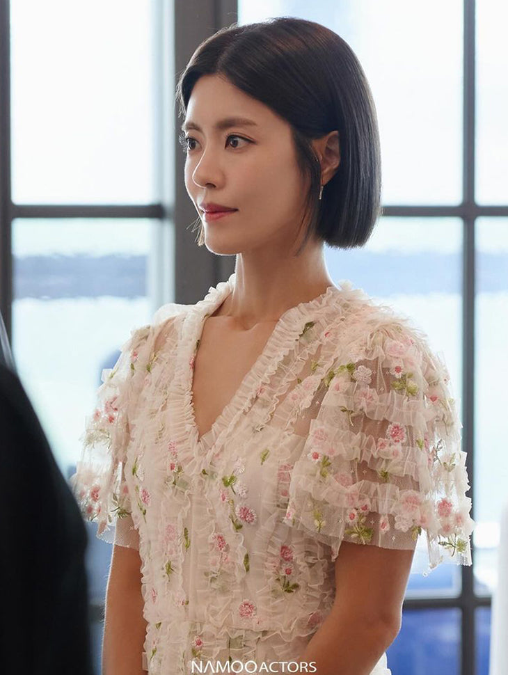 DINT CELEB<br> LEE YUNJI <br>D4631