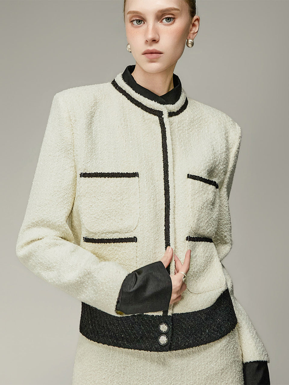 J3351 Trimmed Wool Tweed Jacket