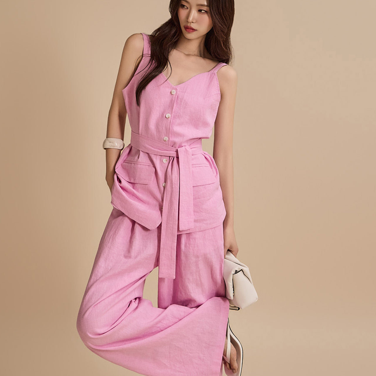 J2332 Vest with Strap