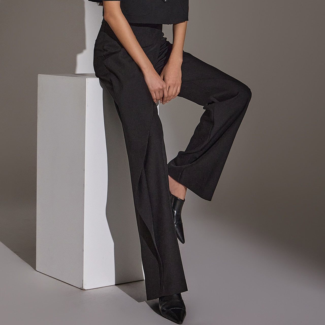 P3138 Asymmetrical Slacks