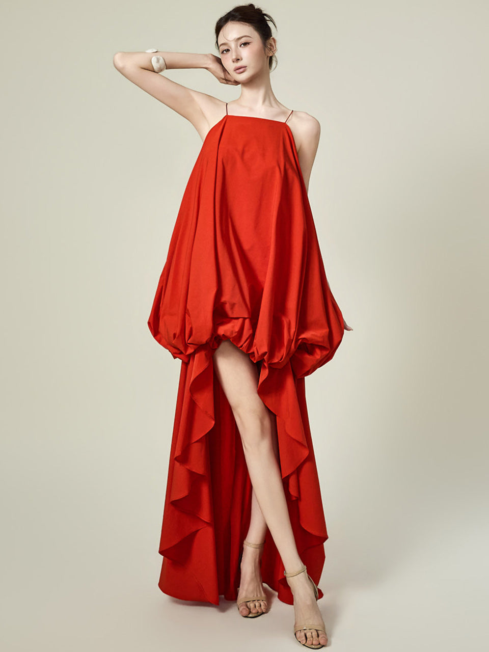 D9625 Balloon Drape Dress