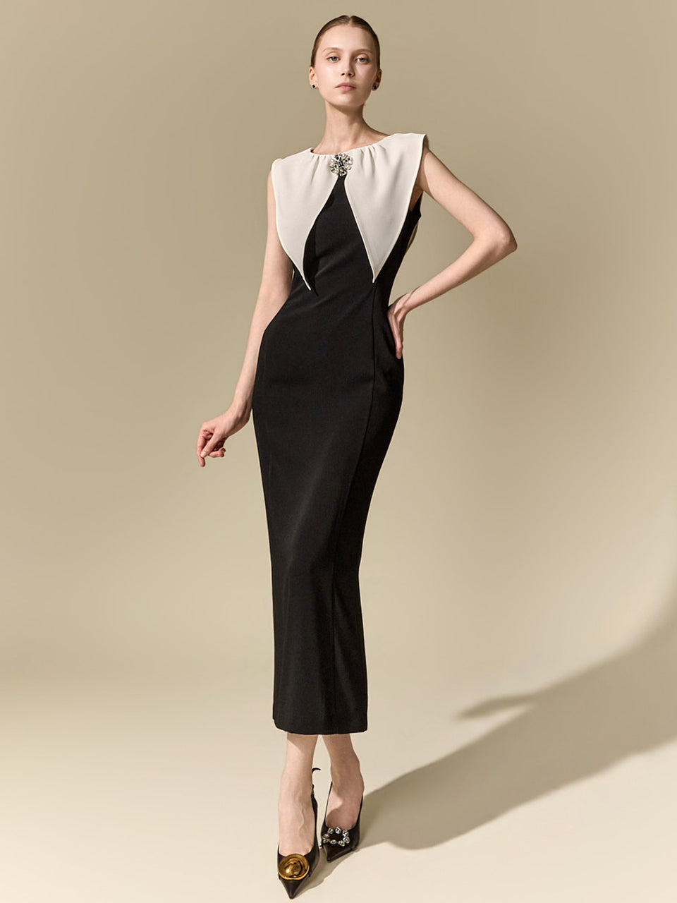 D9629 Brooch Cape Dress