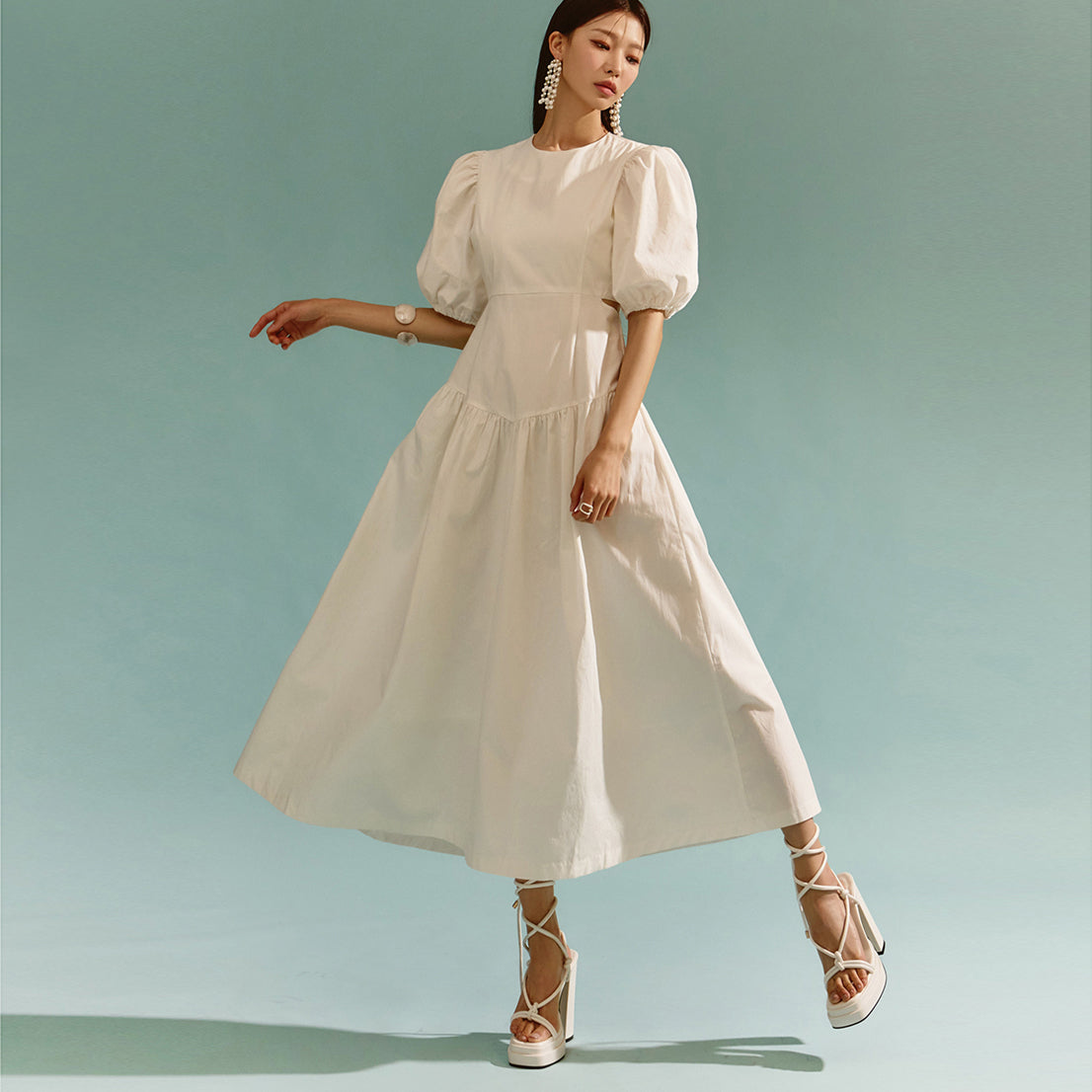 D4722 Puff Sleeve Side Cutout Long Dress