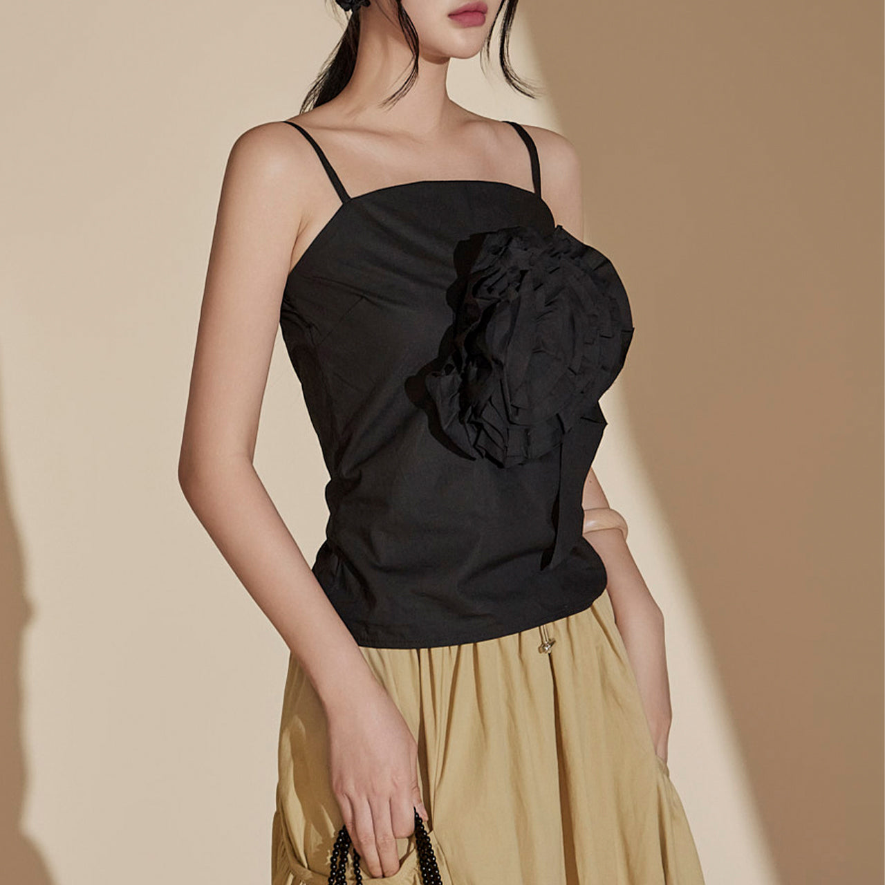 E3391 Corsage Sleeveless Top