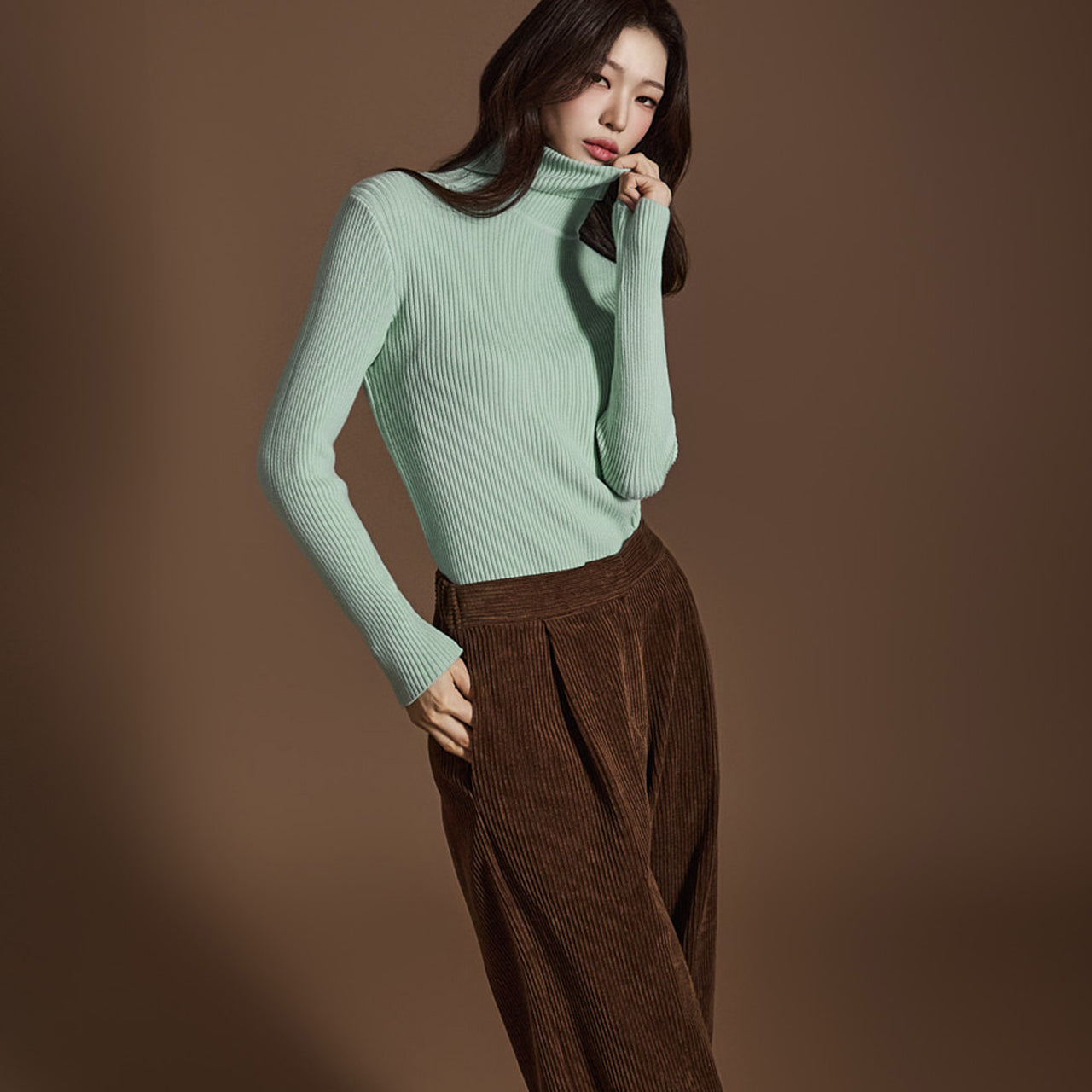 E3653 Ribbed Knit Top