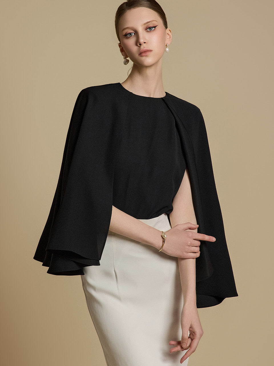 B3070 Cape Blouse