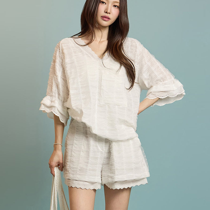 B3079 Lace Blouse