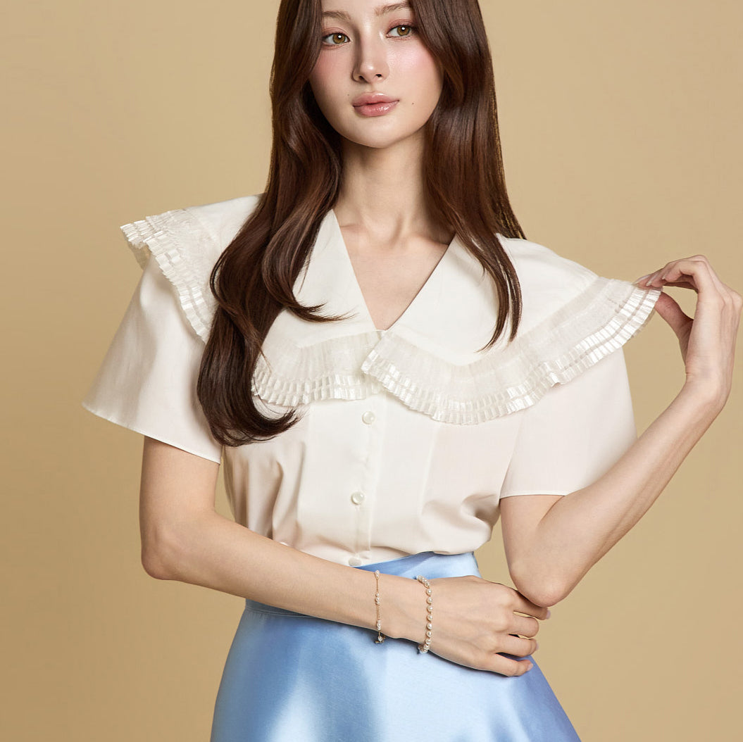B3090 Frill Collar Blouse
