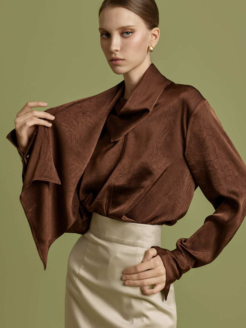 B3136 Scarf Blouse