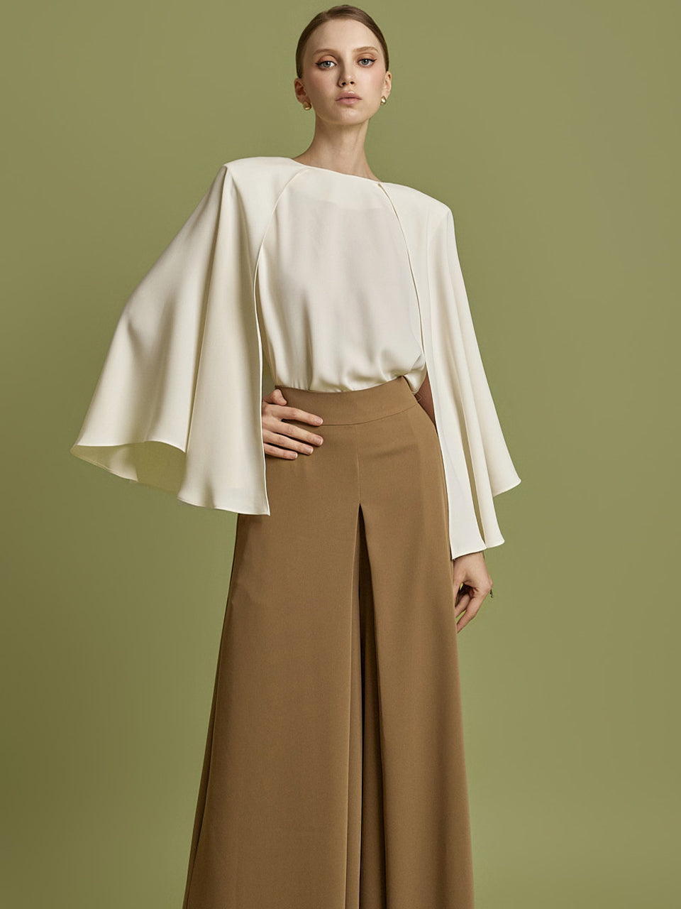 B3137 Cape Blouse