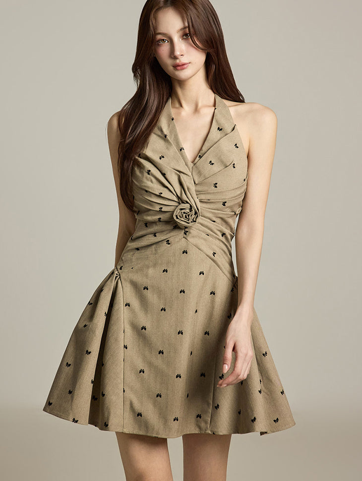 D5249 Corsage Halterneck Dress
