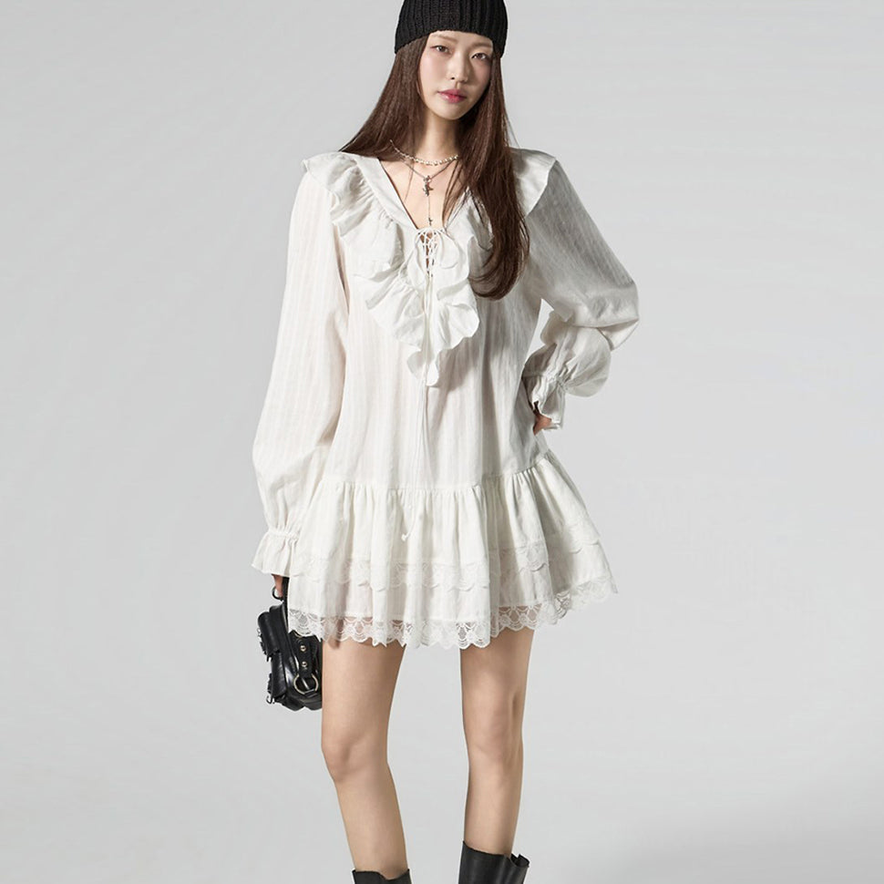 D5463 Ruffled Lace Dress