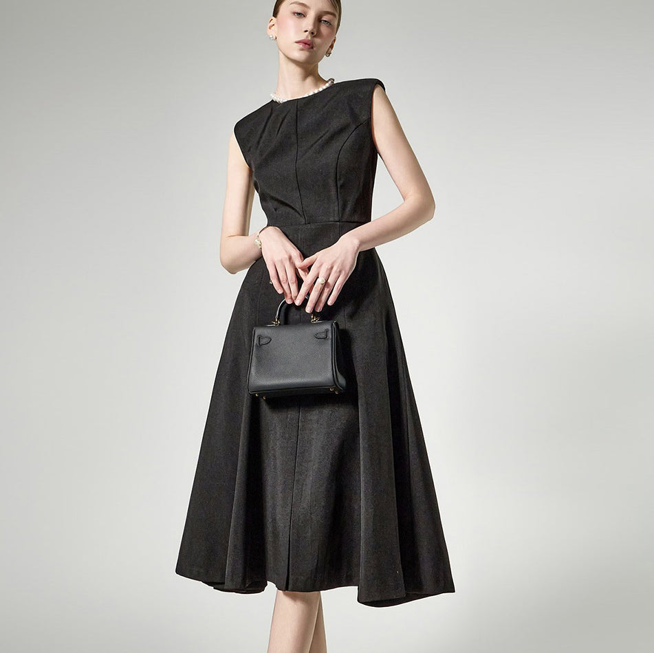 D5522 Pintuck Flare Dress