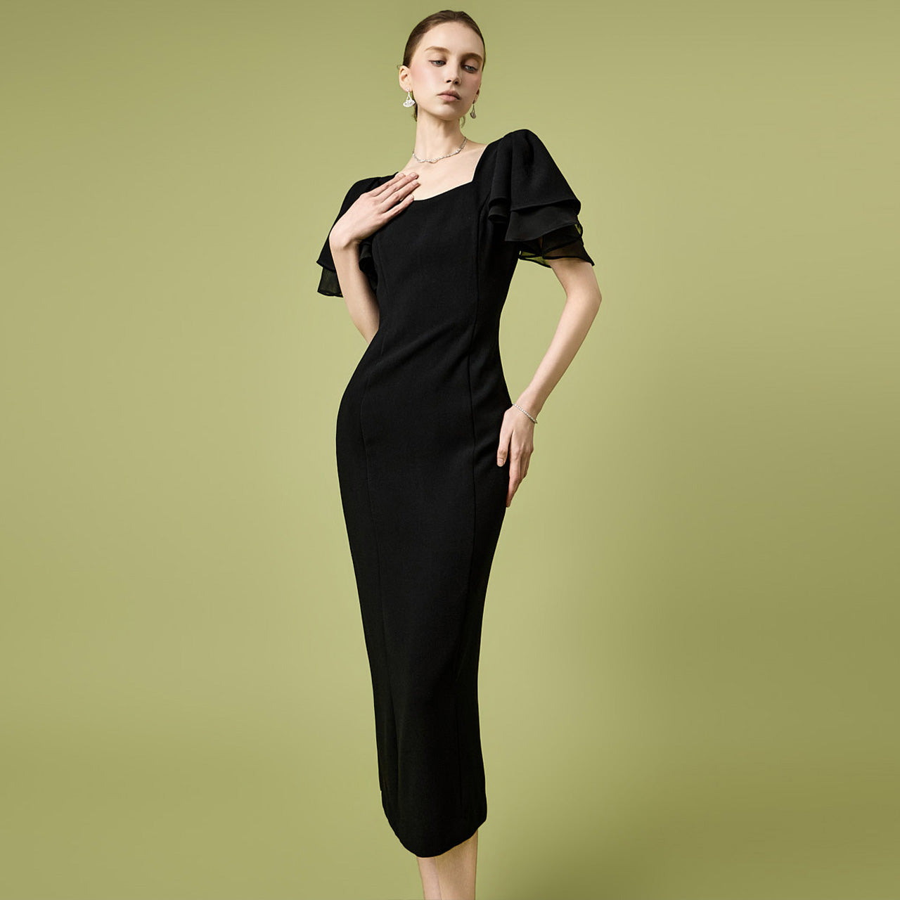 D5558 Chiffon Ruffle Dress