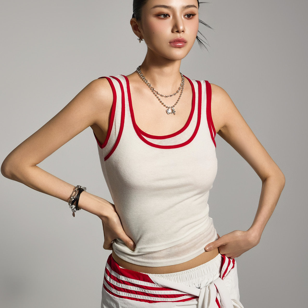 E3794 Layered Sleeveless Top