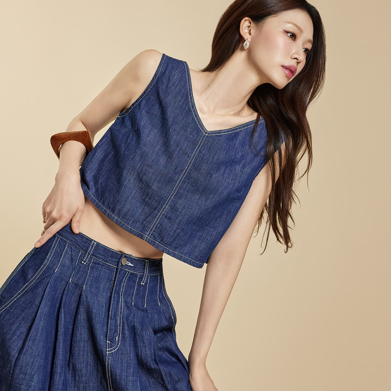 E3896 Denim V-neck Top