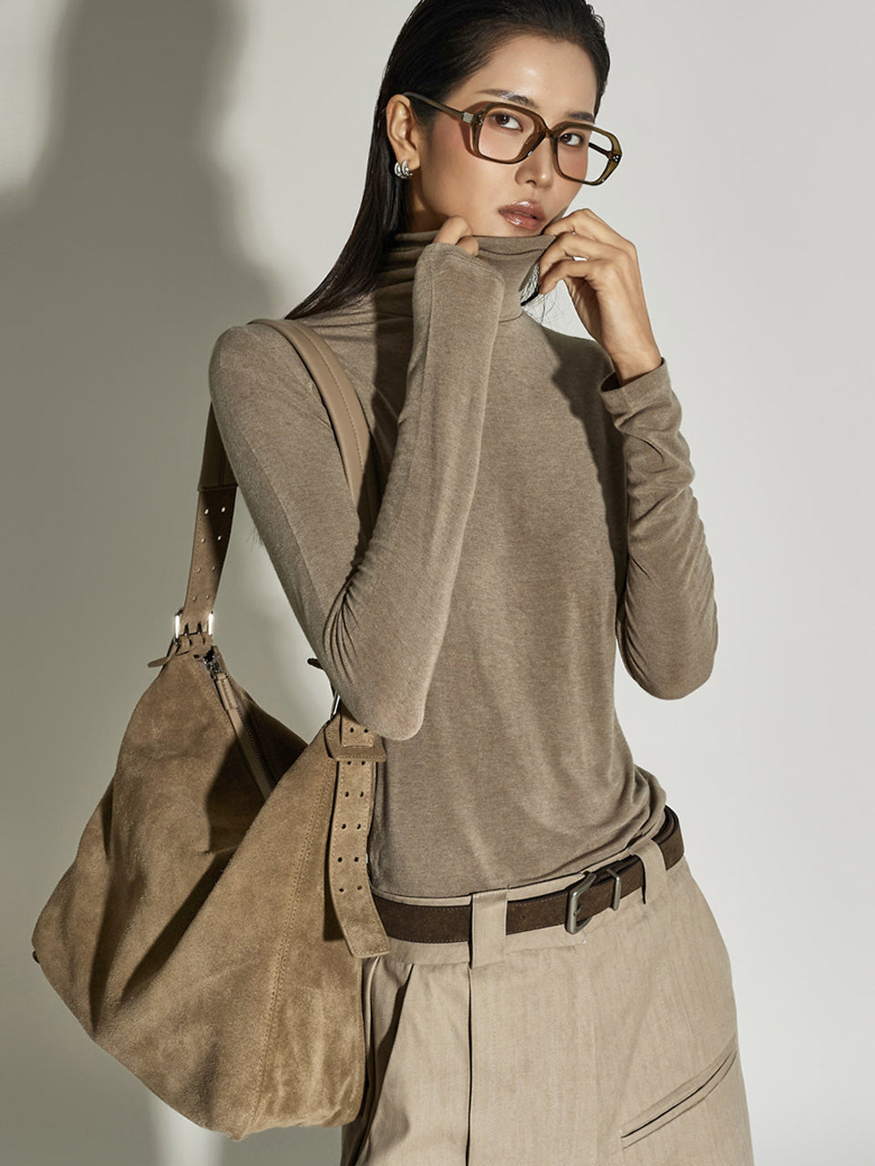 E4006 Turtleneck Top