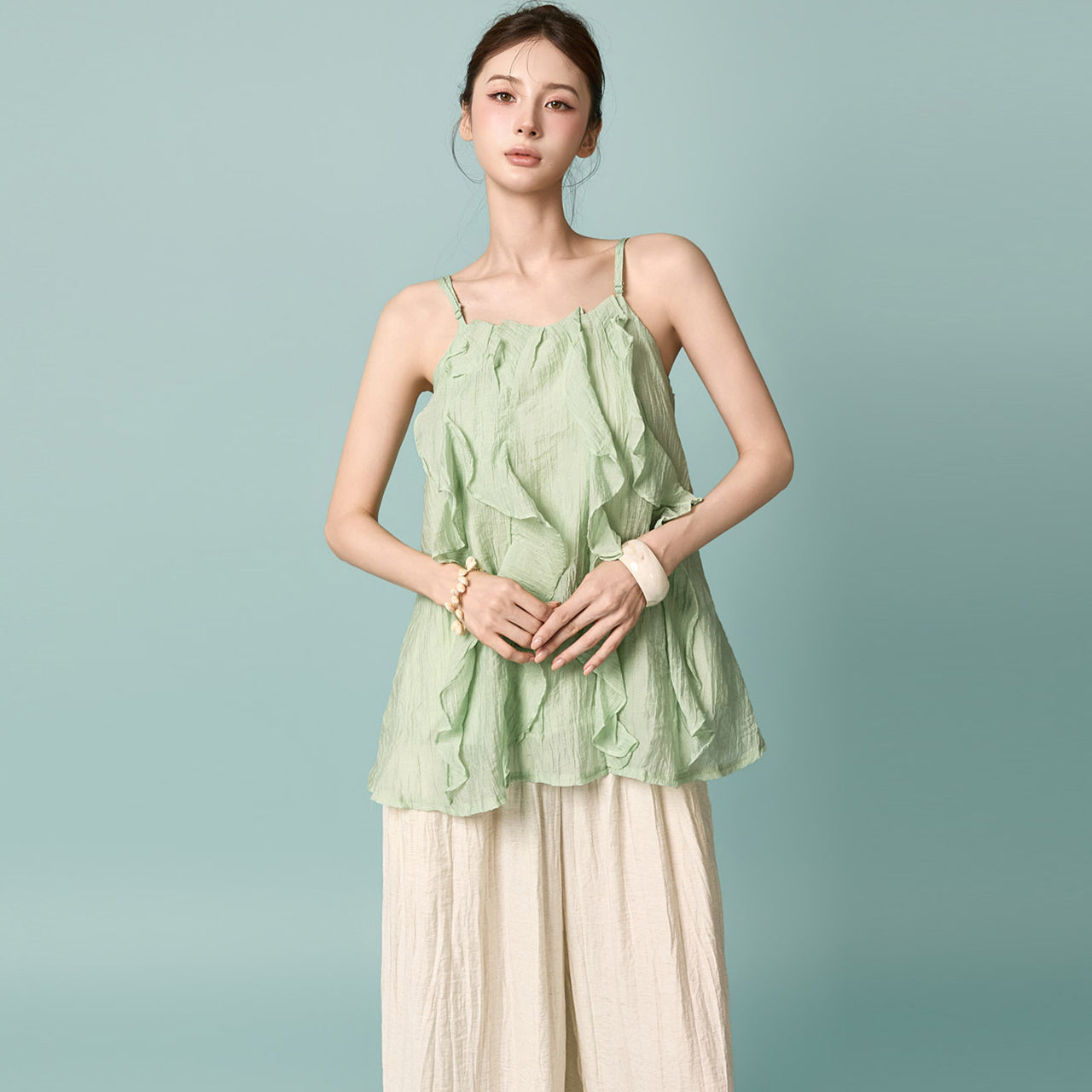 E4332 Wave Frill Sleeveless Top
