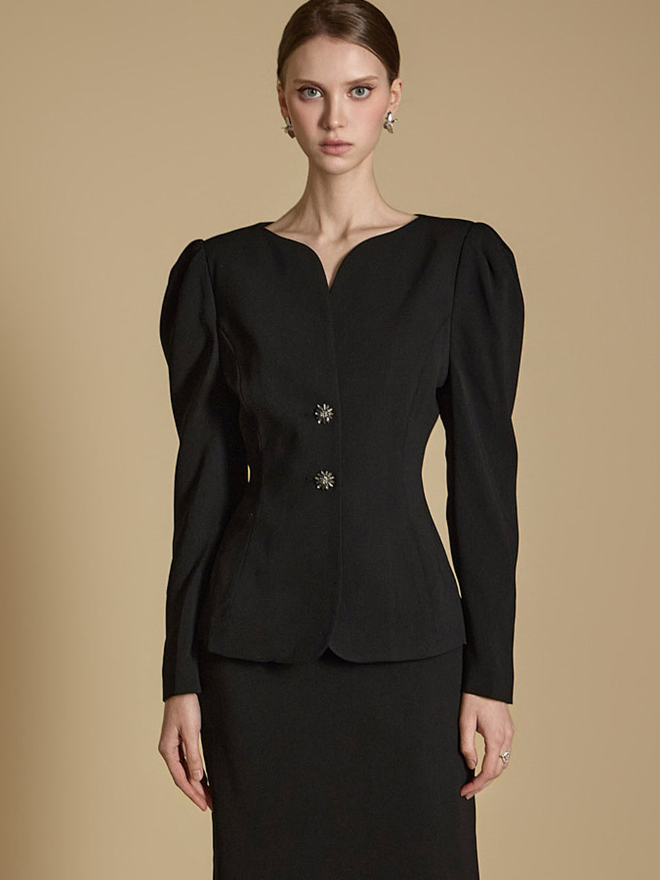 J2632 Heart Neck Jacket