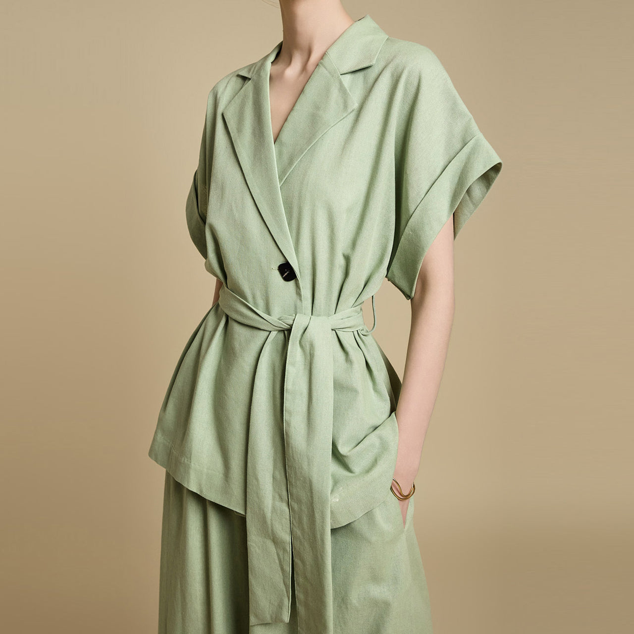 J2789 Linen Jacket with Strap