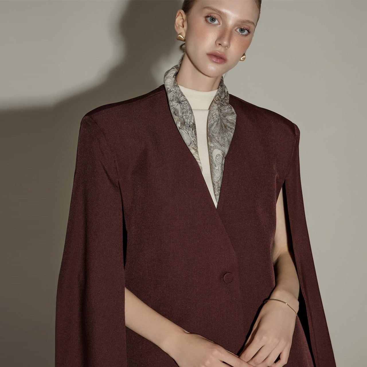 J2883 Cape Jacket