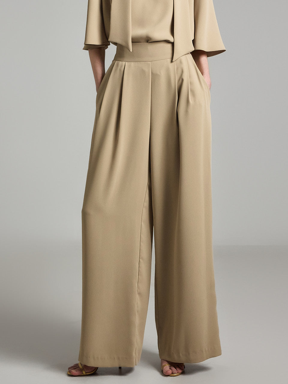 P3411 Wide Slacks