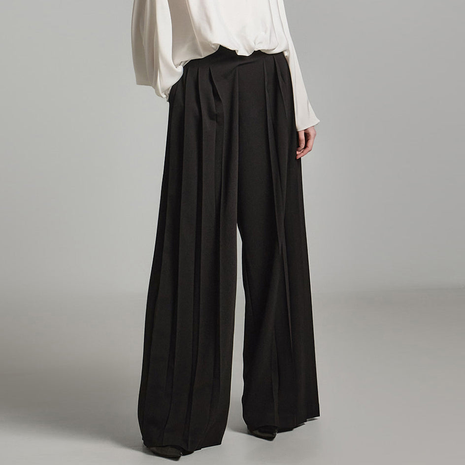 P3433 Pleated Slacks