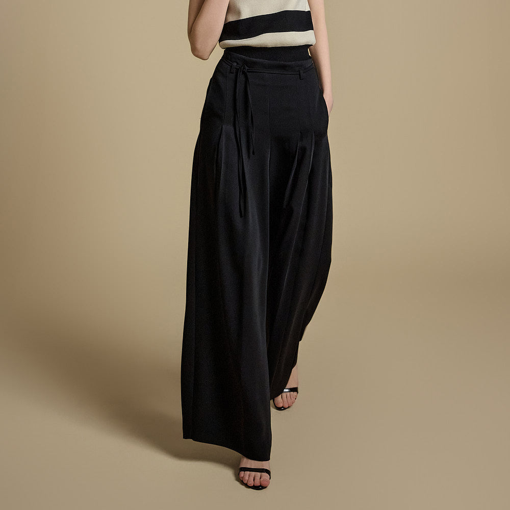 P3478 Wide Slacks with Strap