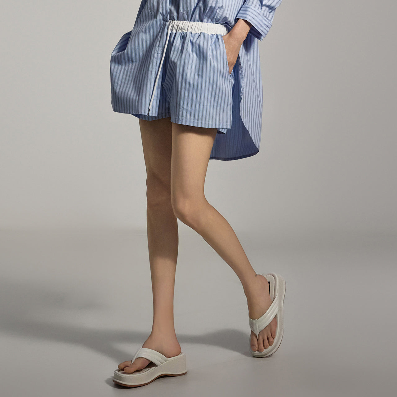 P3489 Stripe Shorts