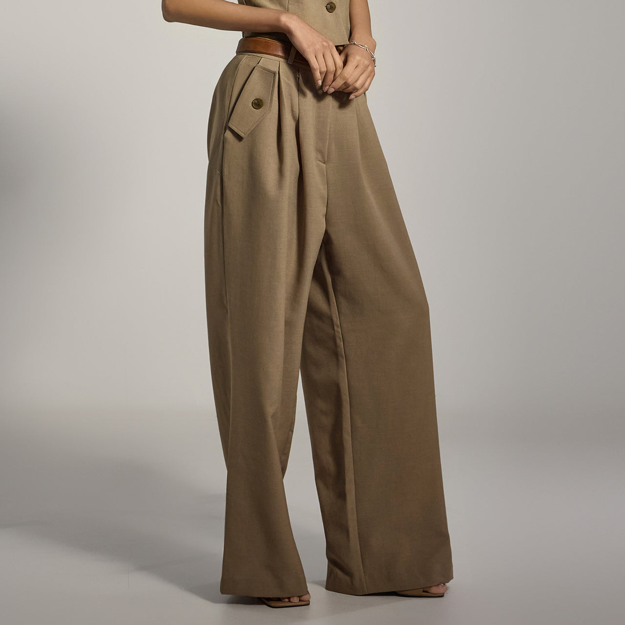 P3490 Wide Pants