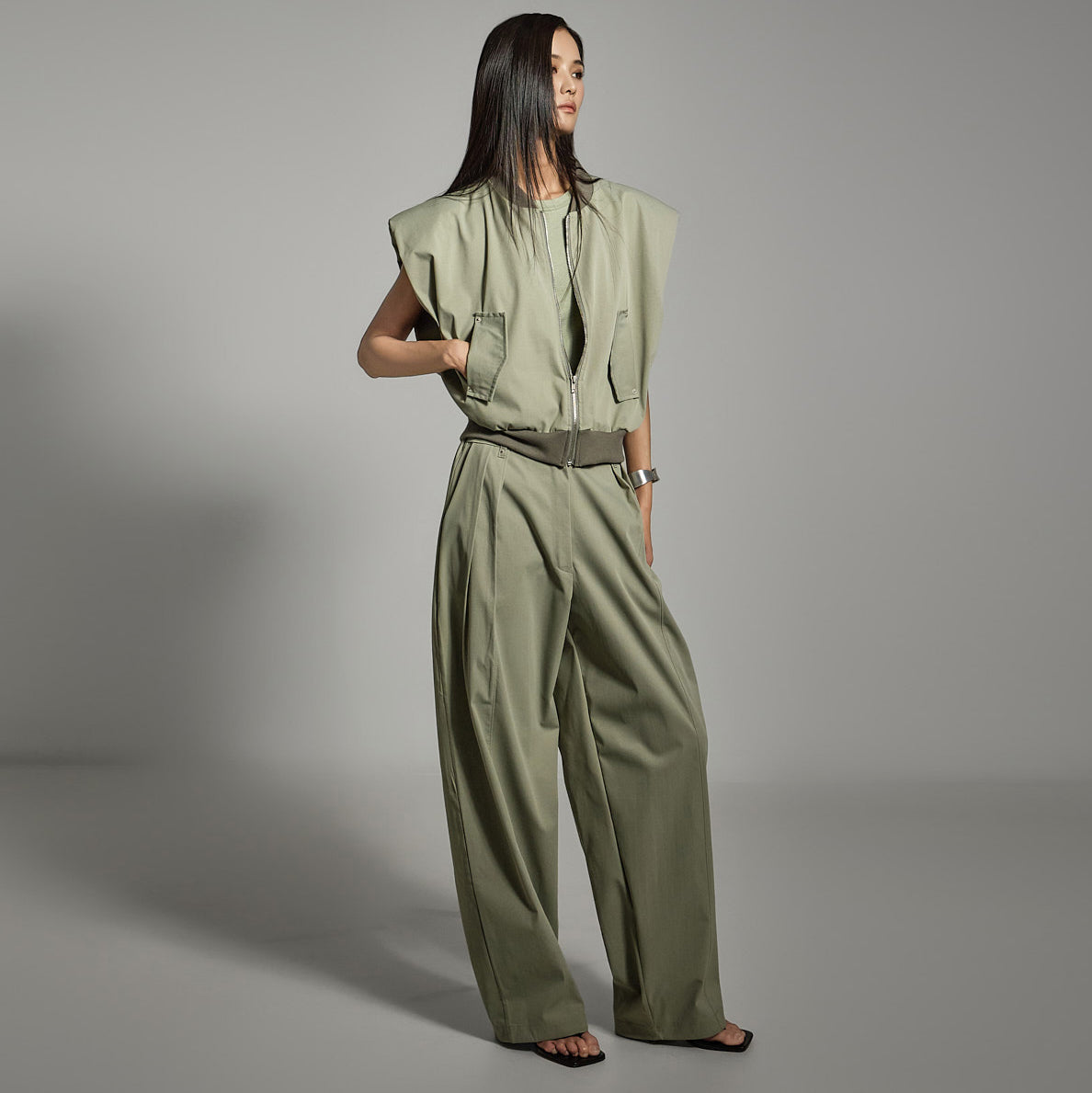 TP2114 Vest and Pants Set