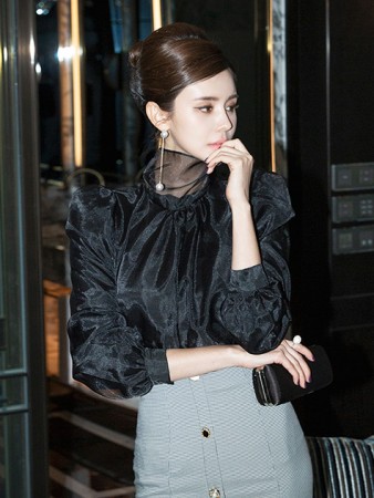 B2497 泡泡袖欧根纱围巾衬衫 Korea