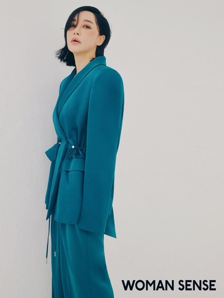 DINT CELEB<br><br> Magazine 'Woman Sense'<br> Kim Hyeeun<br><br> MBDJ014, MBDP005<br> MBDTP007