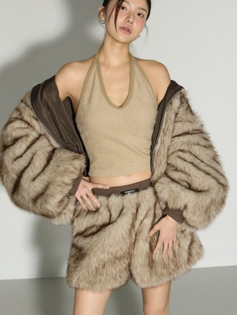 E4070 冬季 加絨 掛脖 无袖 Korea