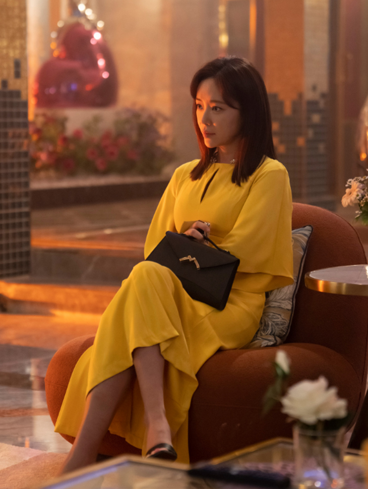 DINT CELEB<br><br> Hwang Jeong-eum<br><br> D9392