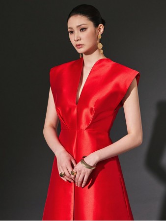 D9421 后开叉细褶长款连衣裙 Korea