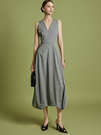 D9553 V领百褶连衣裙  Korea