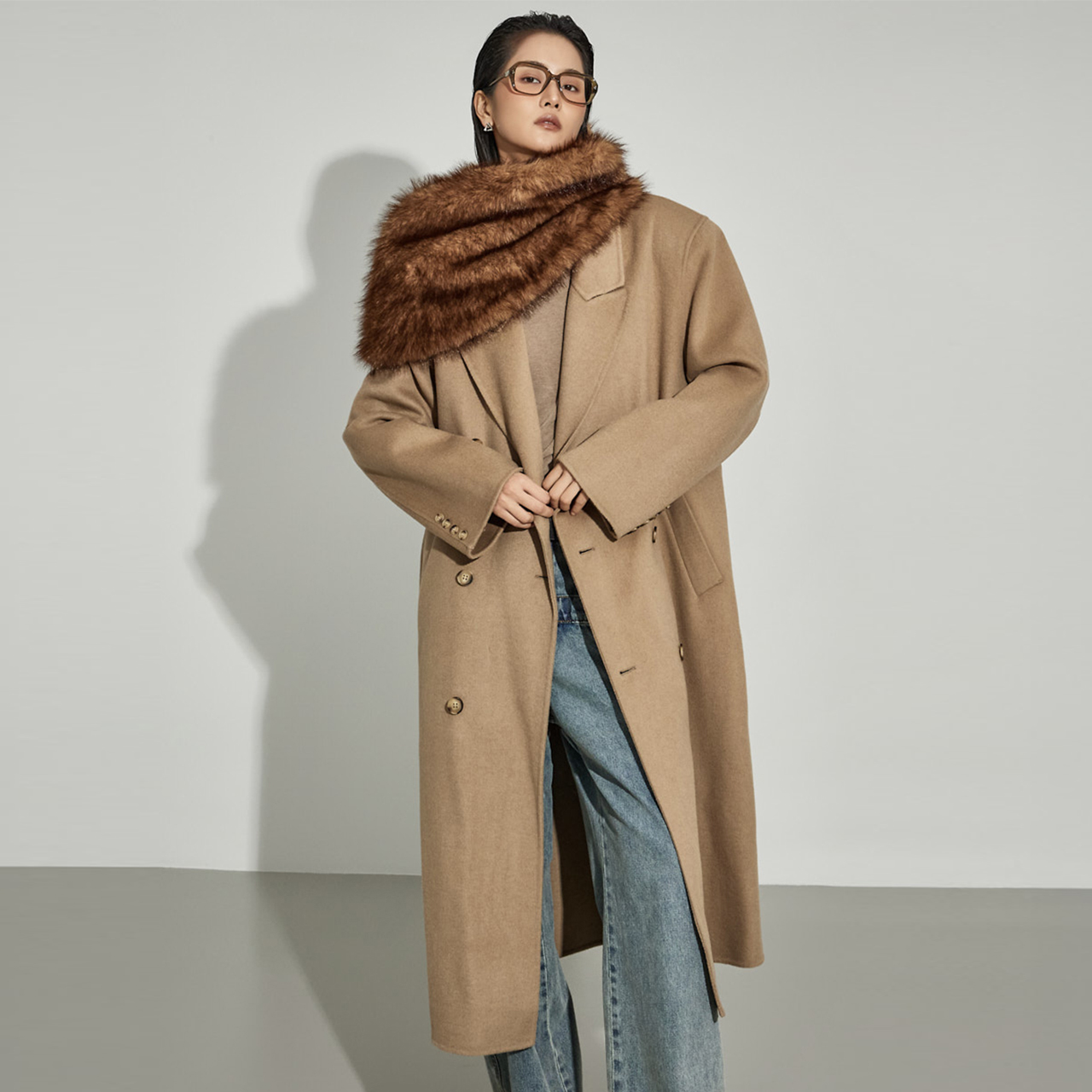 J2416 剪裁羊毛大衣