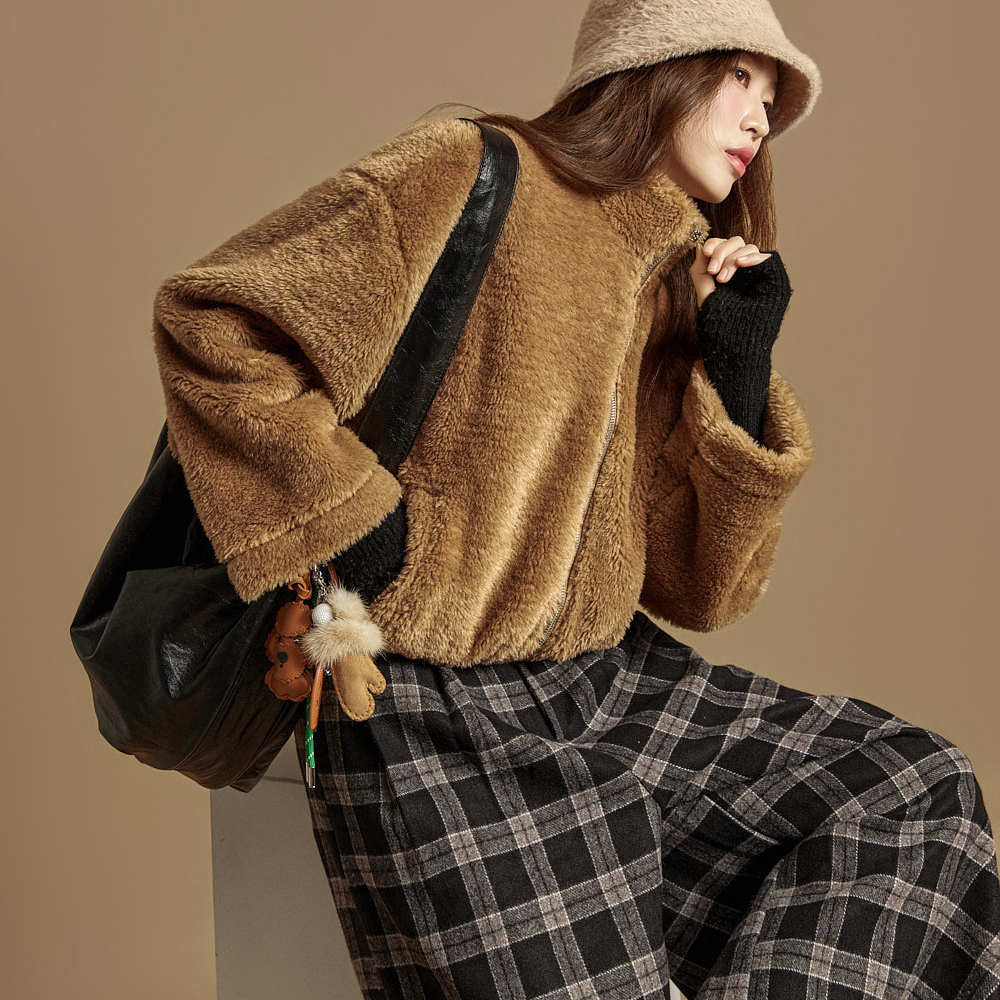 J2946 柔软露脐皮草毛衣外套