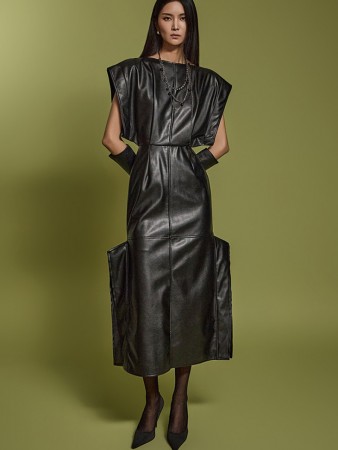 D9515 皮革连衣裙 Korea