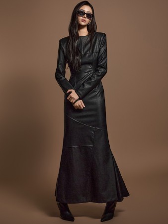 D9517 美人鱼皮革连衣裙 Korea