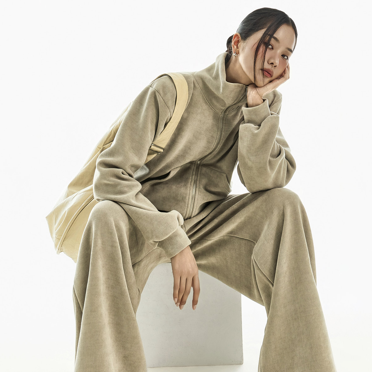 TR049 燈芯絨 加絨 運動服 组合