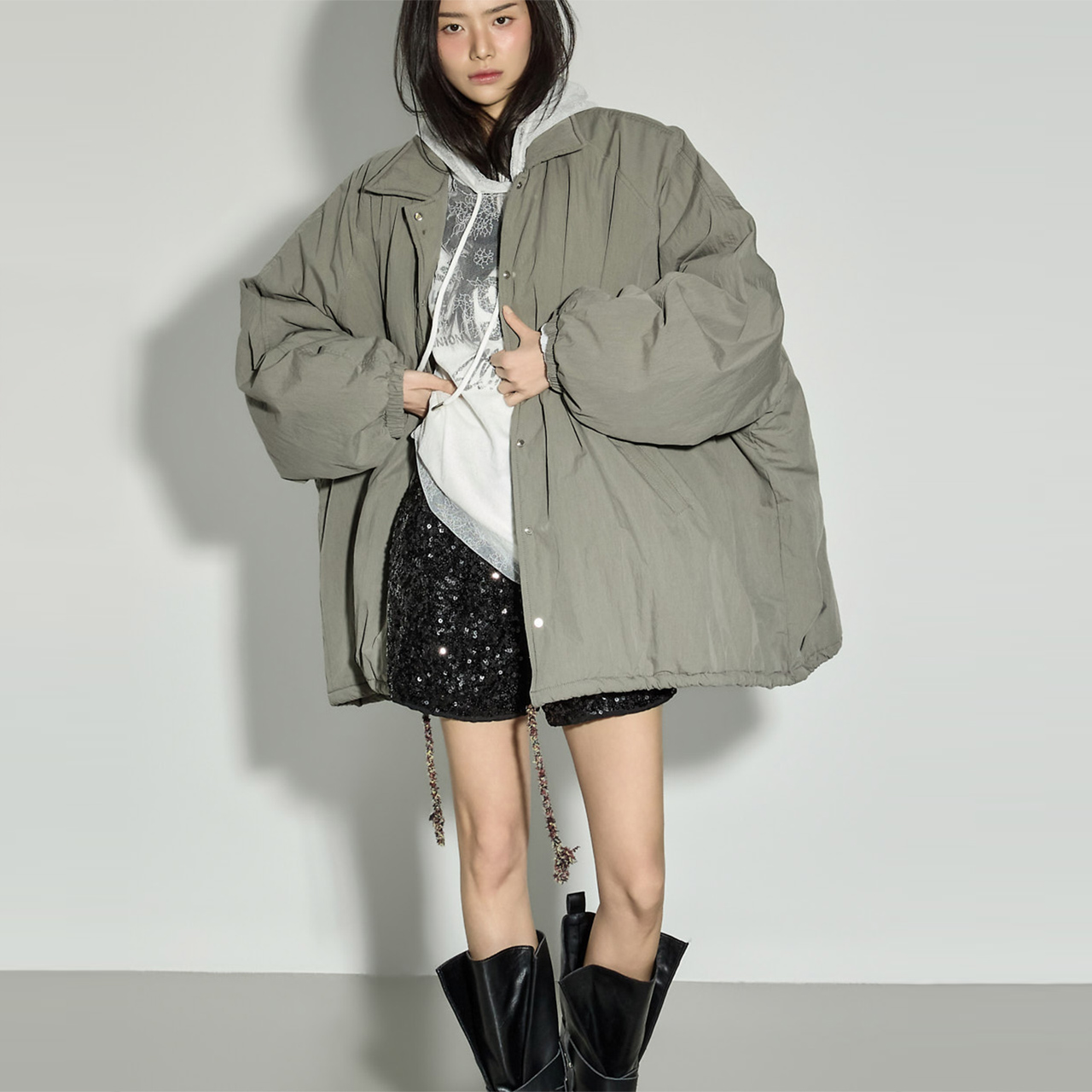 J3085 플루이드 燈光 羽絨服 毛衣外套