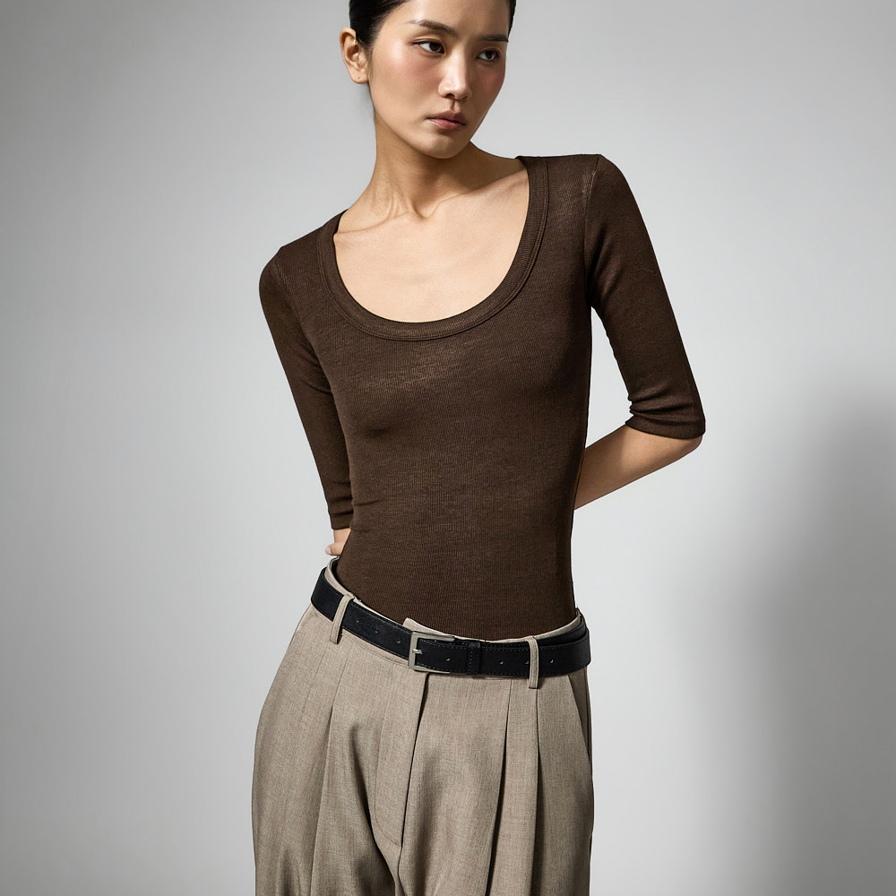 E4118 修身 U领 上衣